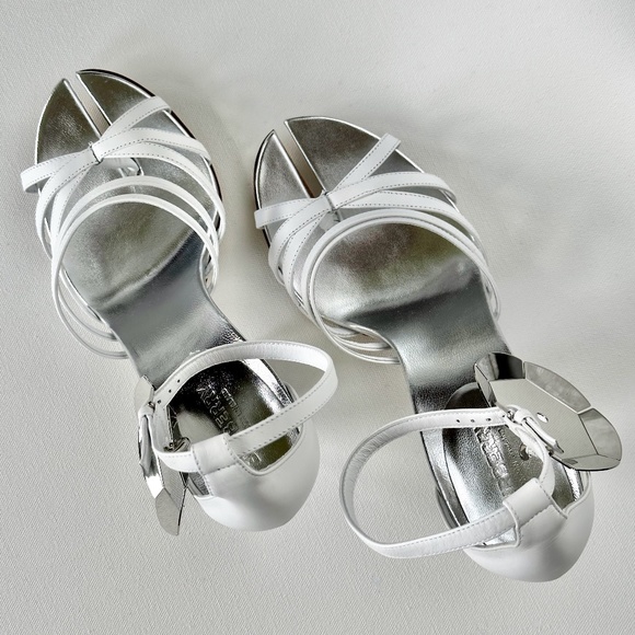 Authentic Burberry Split-toe Leather Thong Sandals ***size: EU 41 *** MSRP … - Picture 1 of 16